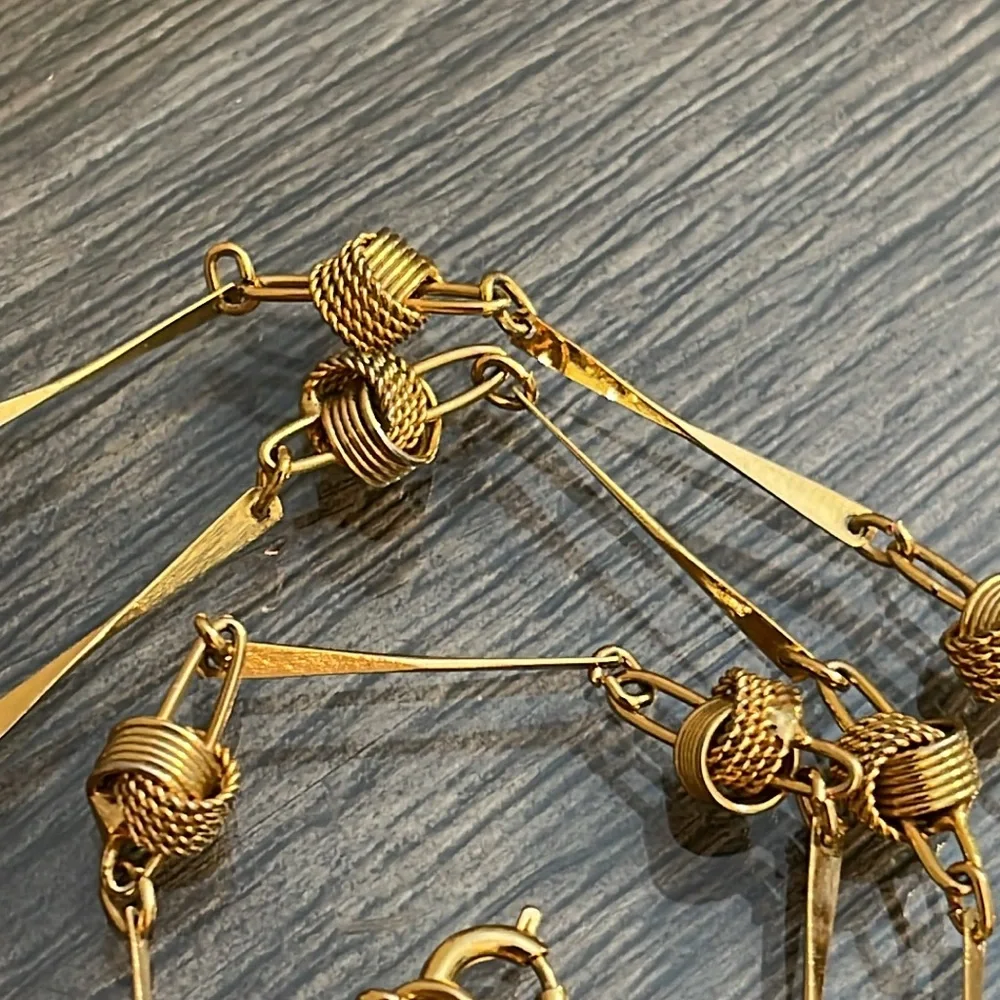 Vintage Gold-Tone Long Love Knots Link Necklace Chain